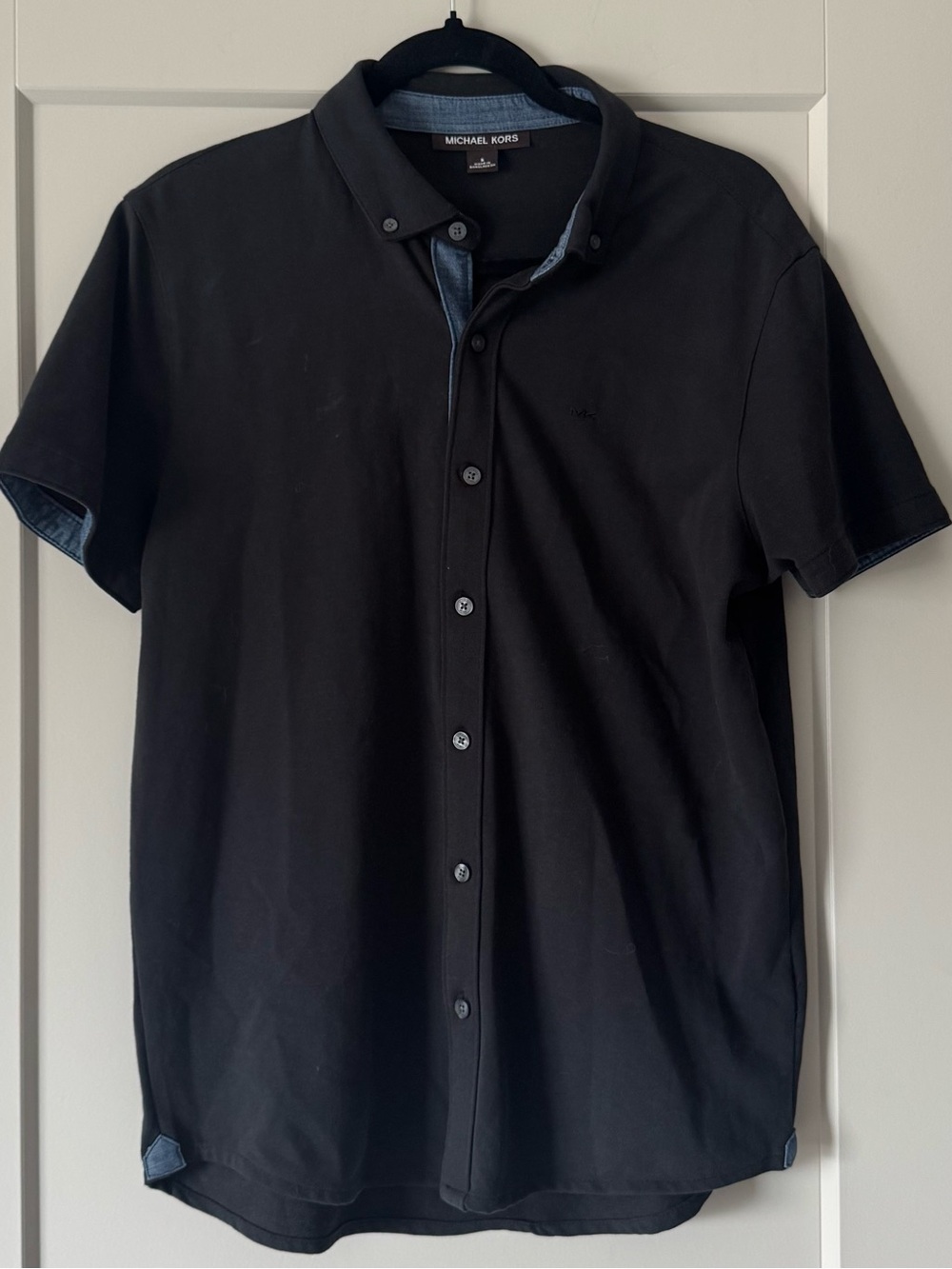 Michael Kors Black Short-Sleeve Button-Down Shirt with Contrast Trim